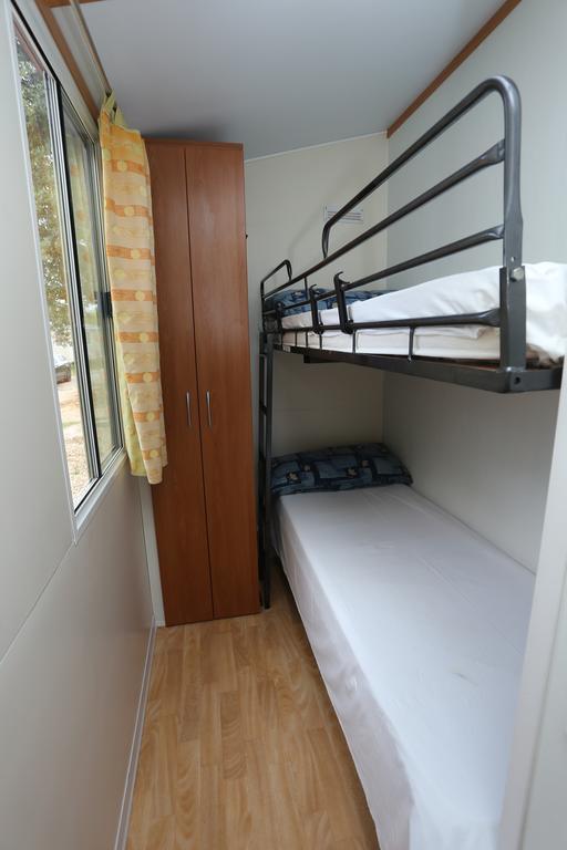 Mobile Homes Comfort Capri Bijela Uvala Mugeba Exterior foto